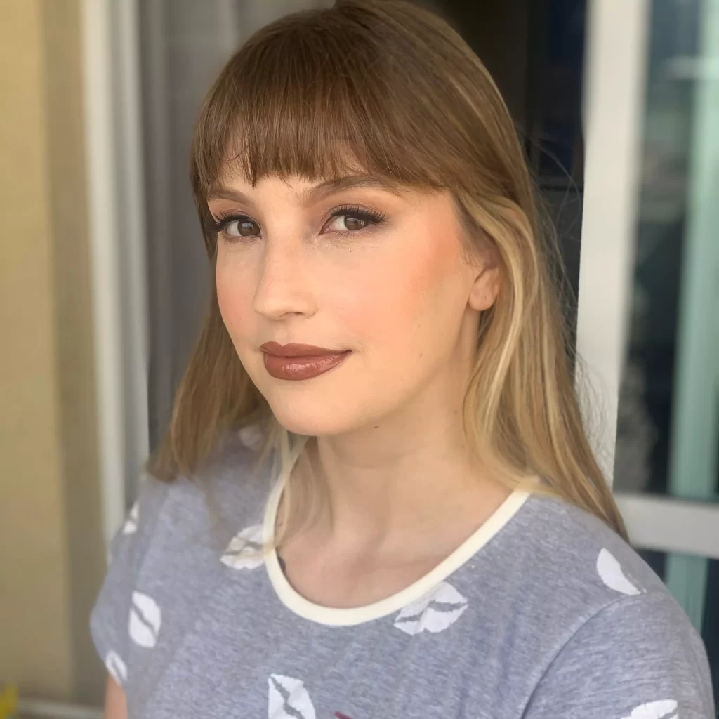 Curso de automaquiagem online Beatriz